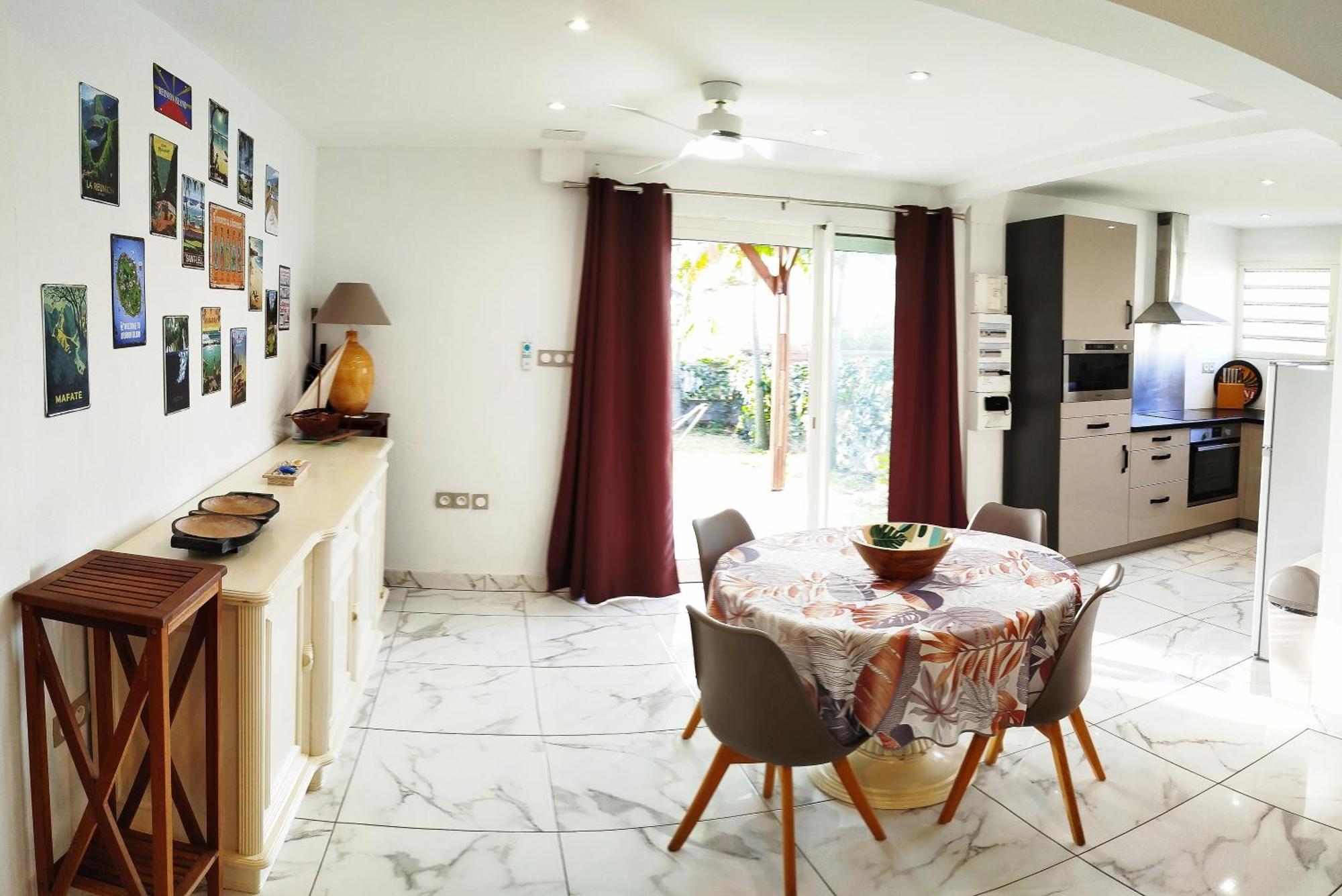 Appartement F3 dans petit complexe tranquille Petite Île Extérieur photo